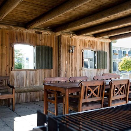 4 Person Holiday Home On A Holiday Park In Glesborg Eksteriør bilde