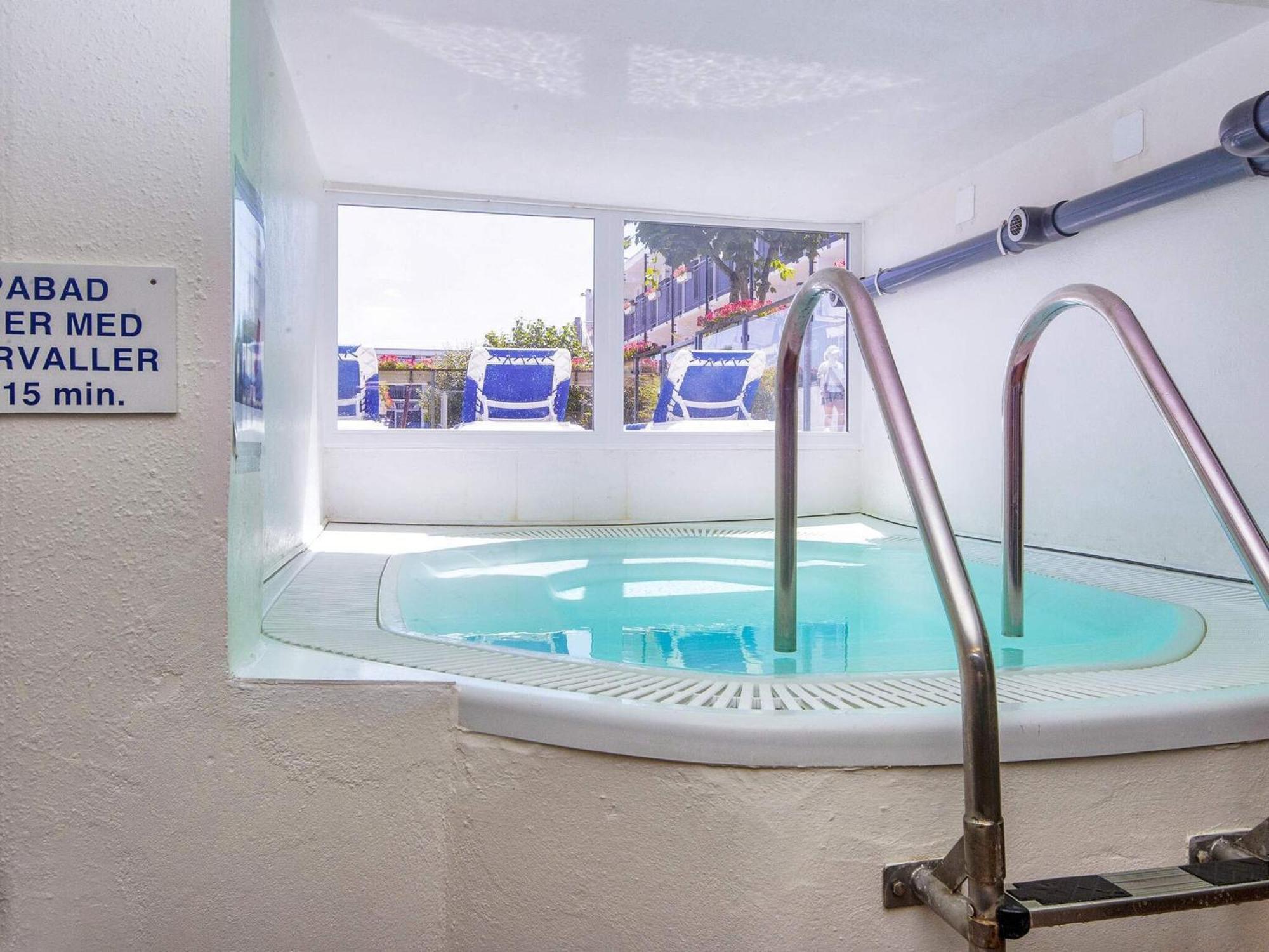 4 Person Holiday Home On A Holiday Park In Glesborg Eksteriør bilde